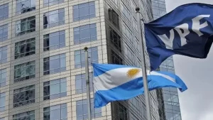JUICIO POR YPF: LOS DENUNCIANTES QUIEREN EMBARGAR A LA ARGENTINA